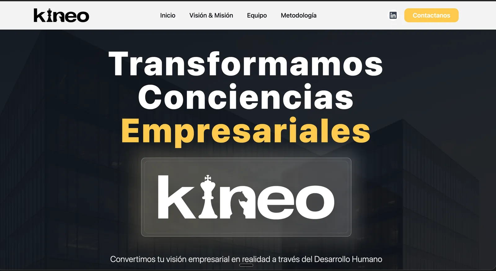 Portada del sitio de Kineo con el titular "Transformamos conciencias empresariales"